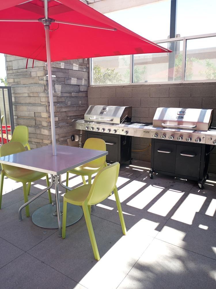 Home2 Suites By Hilton Palmdale Bagian luar foto