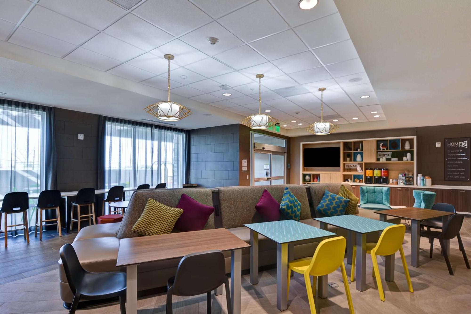 Home2 Suites By Hilton Palmdale Bagian luar foto